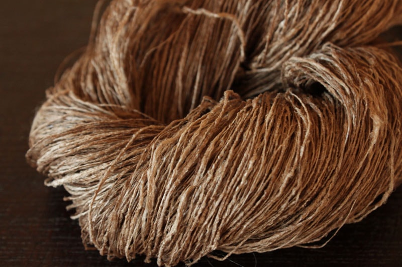Tassar Silk – Medium-sized Thread (Hira)